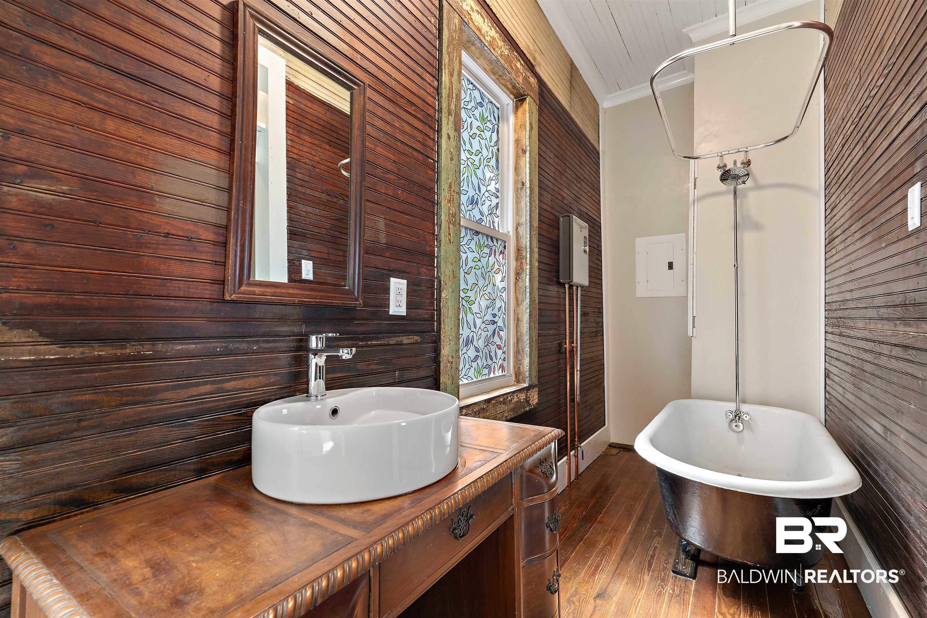 906 Texas Street Mobile, AL 36604 - Photo 17 of 25 Master Bath