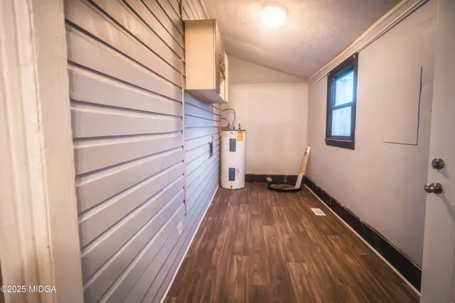 a view of entryway with wooden floor