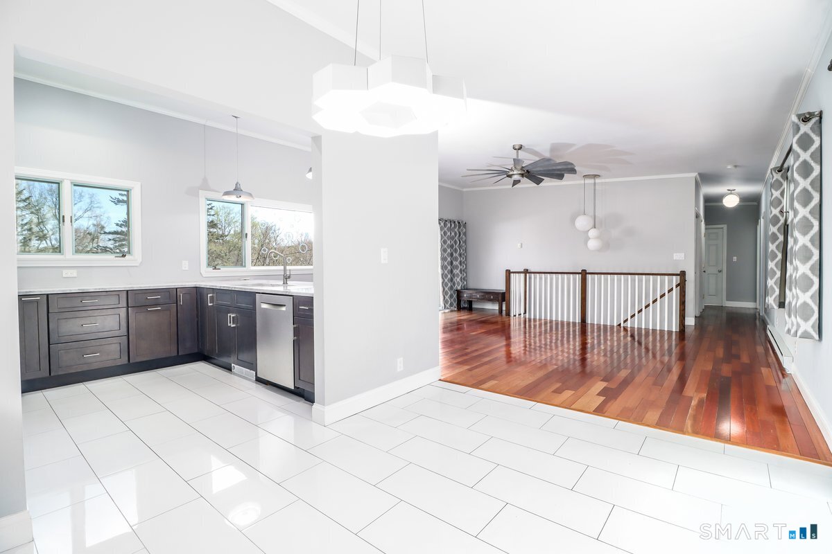 38 Cedar Ln Extension Sherman, CT 06784 - Photo 11 of 39