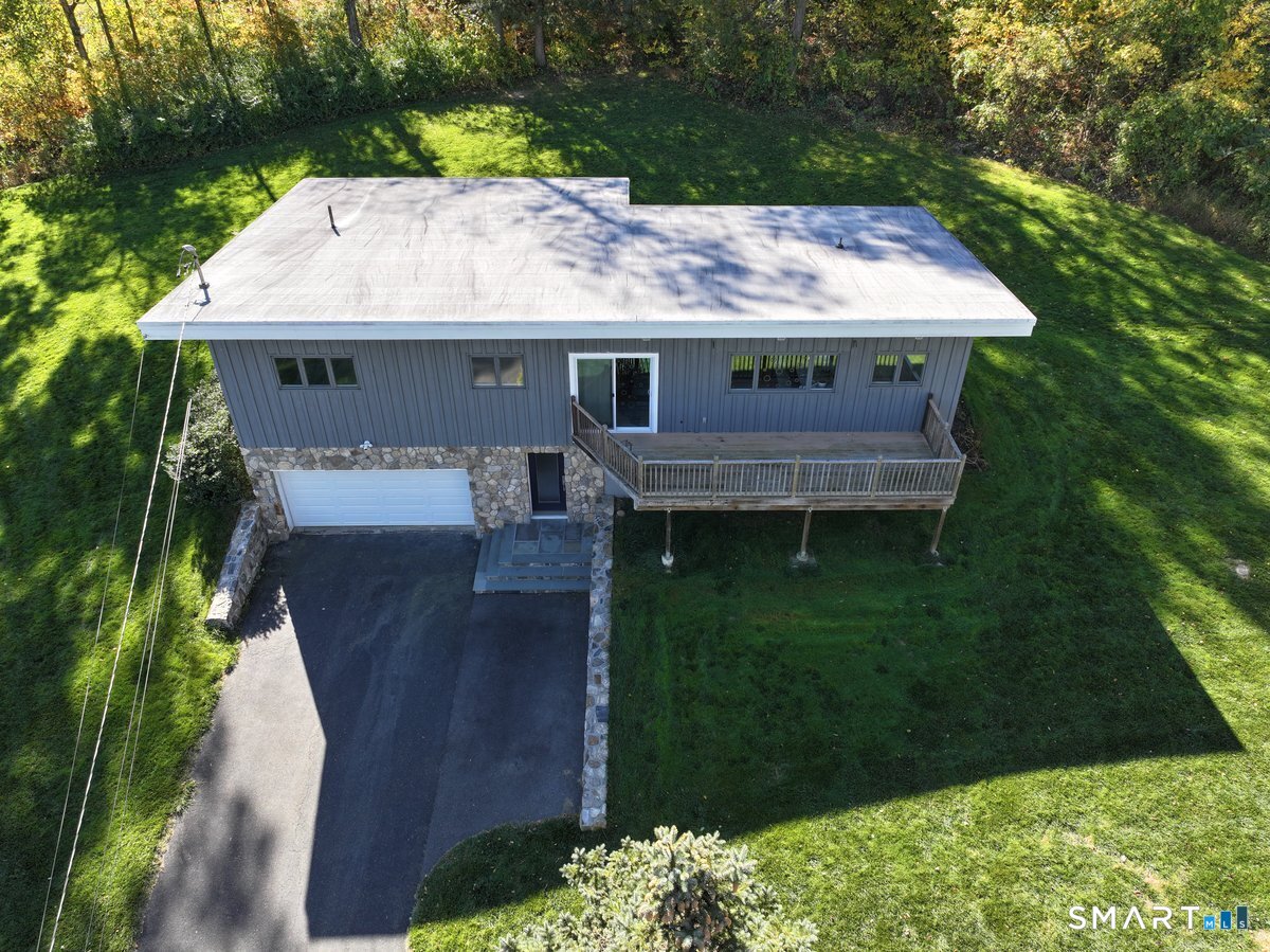 38 Cedar Ln Extension Sherman, CT 06784 - Photo 5 of 39