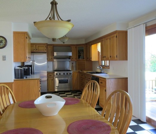 307-309 Mouse Mill Road Westport, MA 02790 - Photo 8 of 30 Gallery Image 8