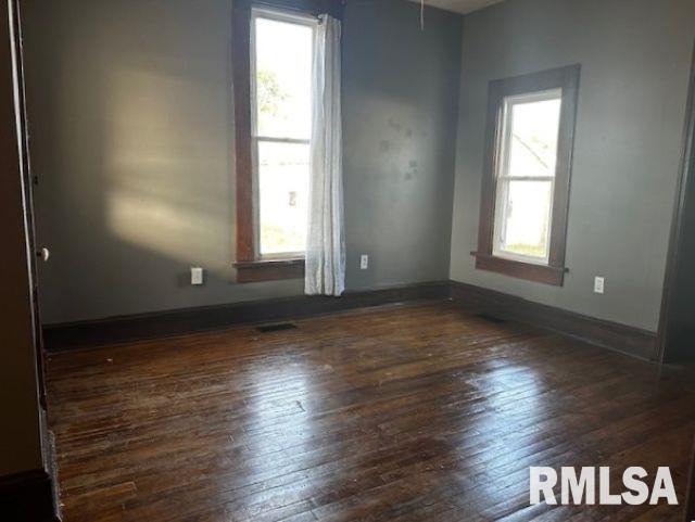 11 North Commercial Street Winchester, IL 62694 - Photo 15 of 19