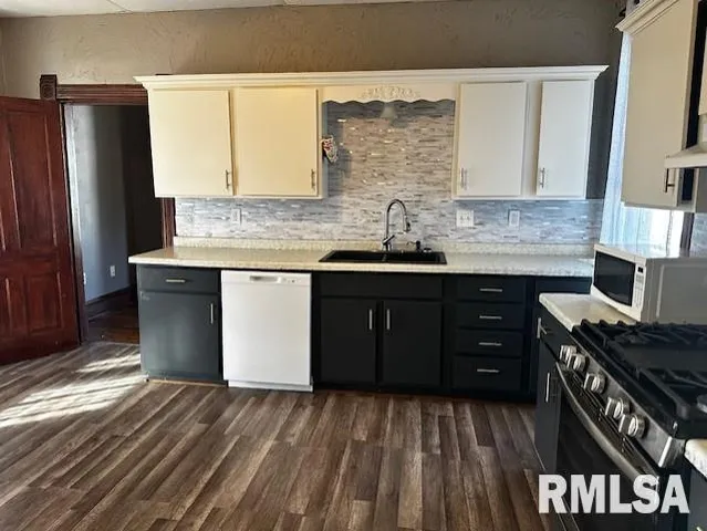 $65,000 | 11 North Commercial Street, Winchester, IL 62694