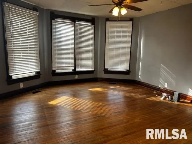 $65,000 | 11 North Commercial Street, Winchester, IL 62694