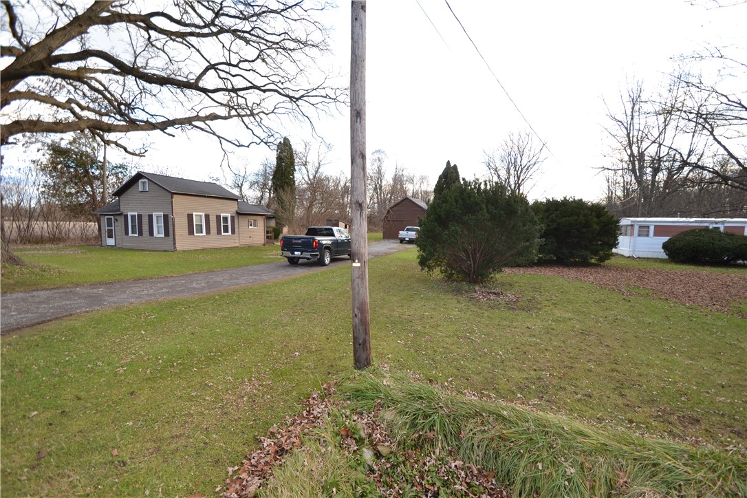 4133 Hackett Road Manchester, NY 14548 - Photo 1 of 1 House and mobile home site (MH is not included)