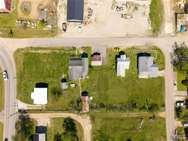$96,900 | 102 Lutes Street, Marble Hill, MO 63764