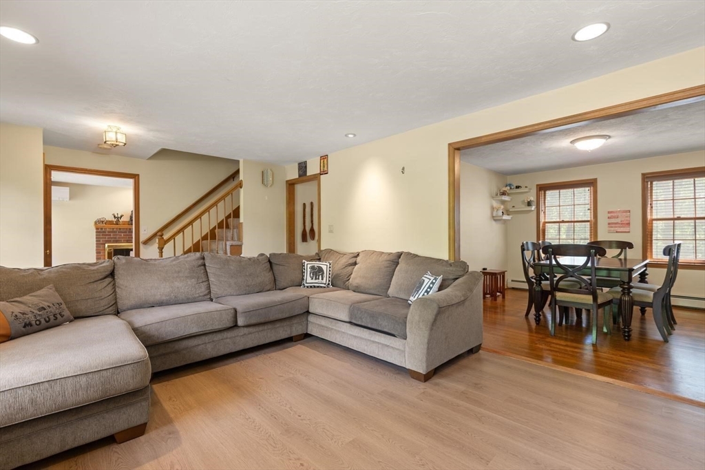 73 Sudbury Road Ashland, MA 01721 - Photo 12 of 33