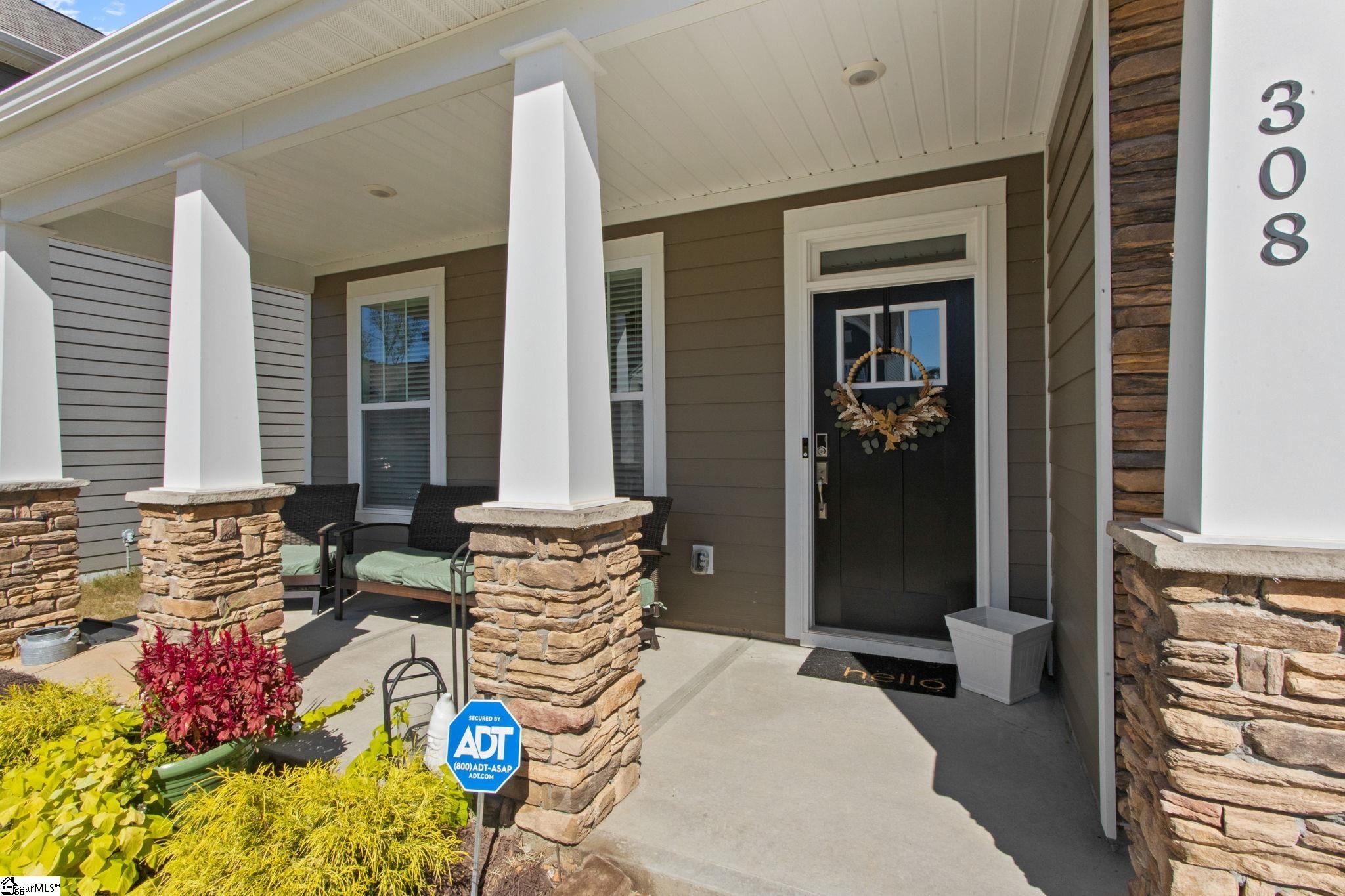 308 Addie Court Reidville, SC 29388 - Photo 2 of 38