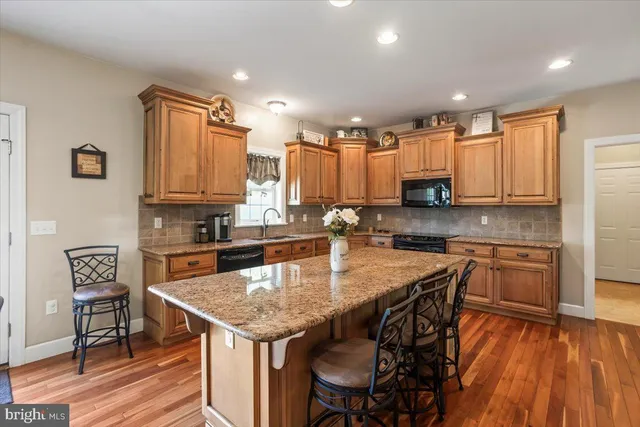 $639,000 | 304 Iron Valley Drive, Lebanon, PA 17042