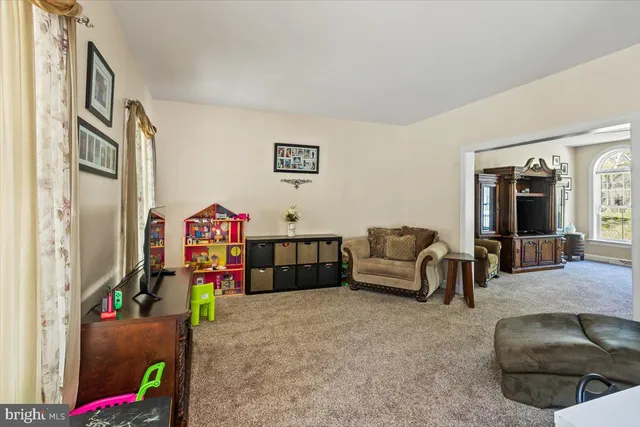 $639,000 | 304 Iron Valley Drive, Lebanon, PA 17042