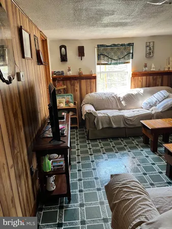 $110,000 | 116 Pettibone Drive, Petersburg, WV 26847