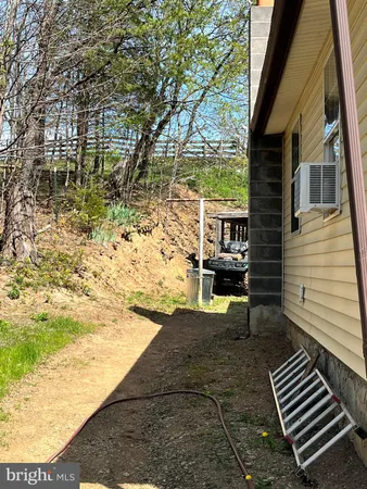 $110,000 | 116 Pettibone Drive, Petersburg, WV 26847