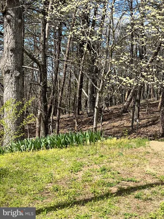 $110,000 | 116 Pettibone Drive, Petersburg, WV 26847