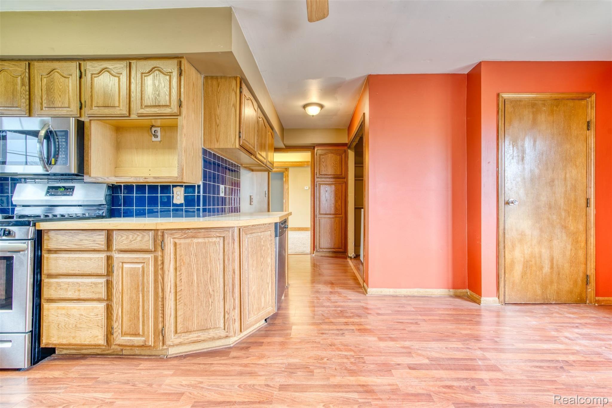 9800 West Sargent Road Fowlerville, MI 48836 - Photo 9 of 46 DSC06970_8.jpg