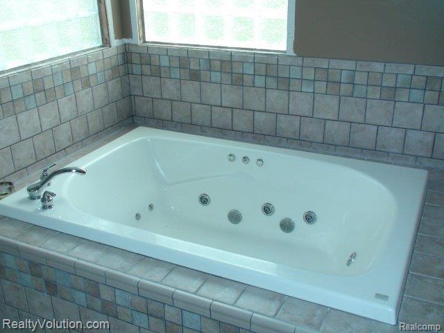 2463 Clark Road Lapeer, MI 48446 - Photo 14 of 18 DSC00412