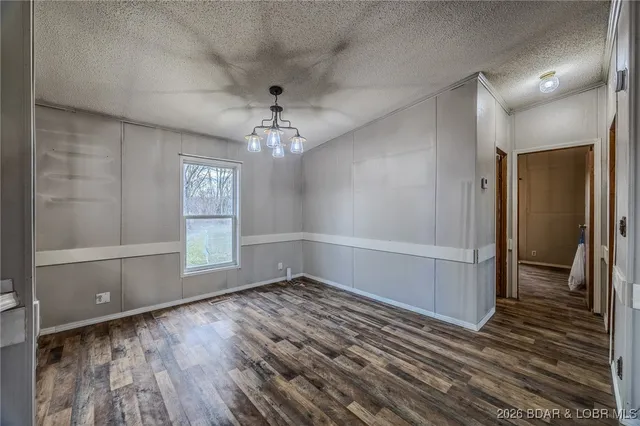 $155,000 | 19456 Jewell Road, Lebanon, MO 65536