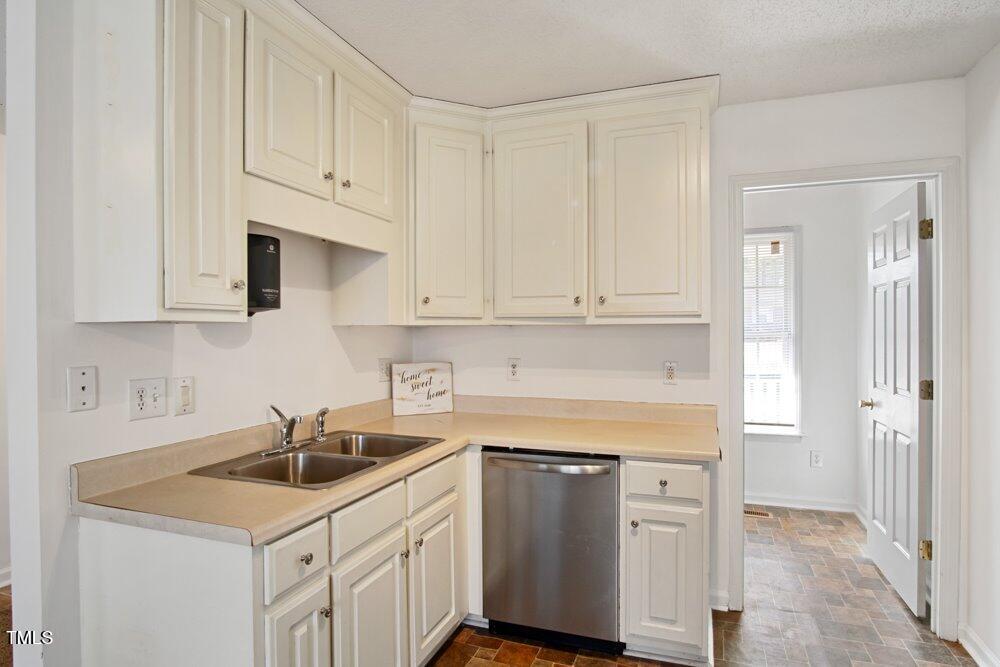 204 Barbour Road Smithfield, NC 27577 - Photo 14 of 38 14-Image-14