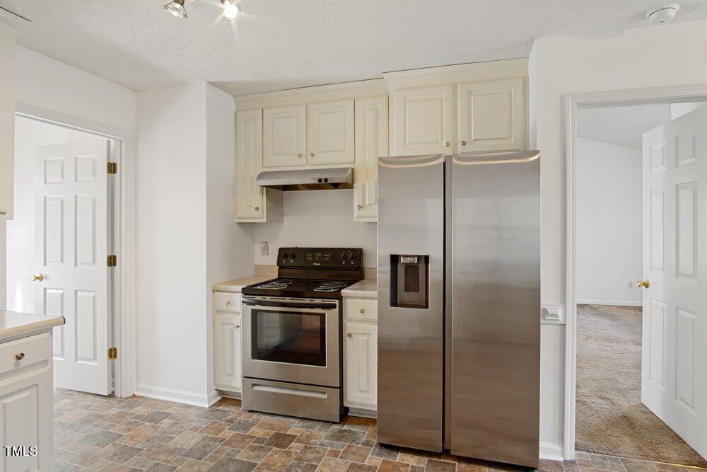 204 Barbour Road Smithfield, NC 27577 - Photo 16 of 38 16-Image-16