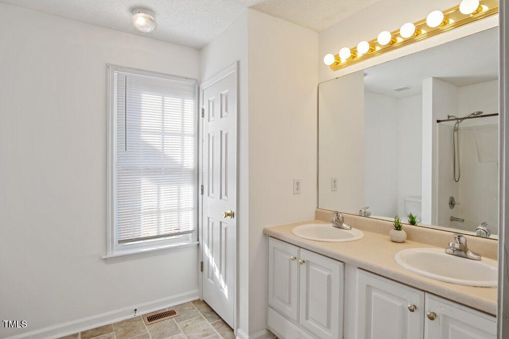 204 Barbour Road Smithfield, NC 27577 - Photo 22 of 38 22-Image-22