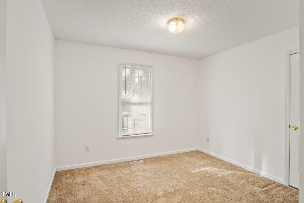 204 Barbour Road Smithfield, NC 27577 - Photo 29 of 38 29-Image-29