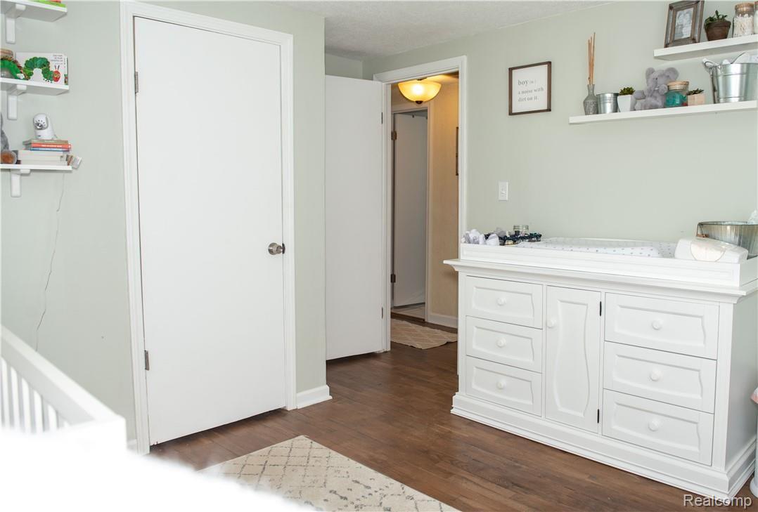 5472 Belsay Road Grand Blanc, MI 48439 - Photo 20 of 40 _DSC9518.jpg