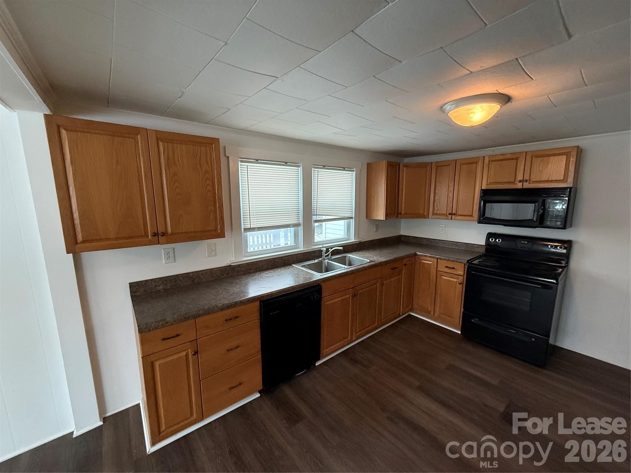 94 Sumner Avenue Northwest Concord, NC 28027 - Photo 4 of 12