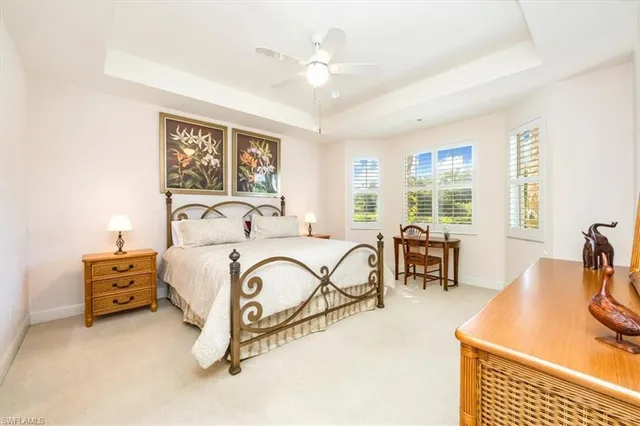 $425,000 | 4700 Yacht Harbor Drive, Unit 613, Naples, FL 34112