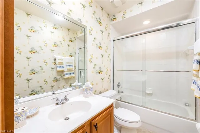 $425,000 | 4700 Yacht Harbor Drive, Unit 613, Naples, FL 34112