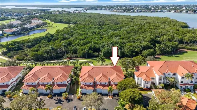 $425,000 | 4700 Yacht Harbor Drive, Unit 613, Naples, FL 34112