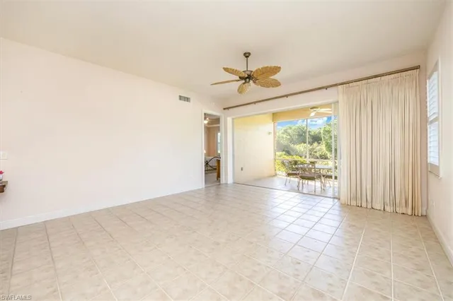 $425,000 | 4700 Yacht Harbor Drive, Unit 613, Naples, FL 34112