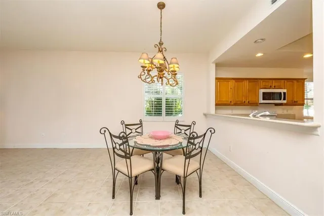 $425,000 | 4700 Yacht Harbor Drive, Unit 613, Naples, FL 34112