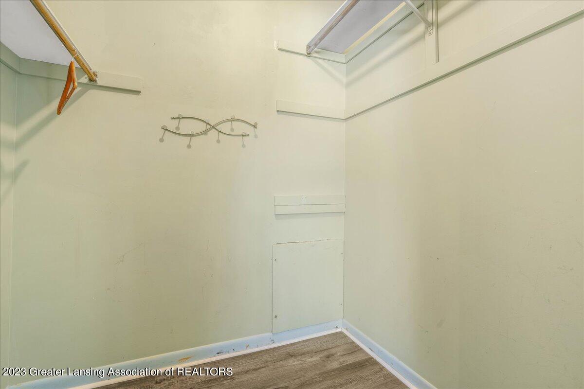 5890 Okemos Road Haslett, MI 48840 - Photo 14 of 21 15-Media Jett-15
