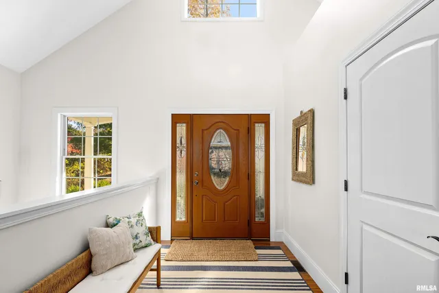 $965,000 | 3190 Oak Run Drive, Dahinda, IL 61428