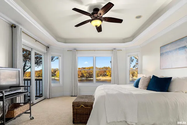 $965,000 | 3190 Oak Run Drive, Dahinda, IL 61428