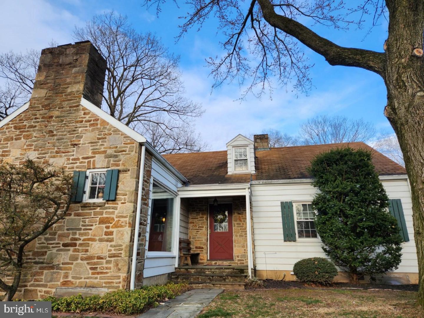 1003 Oak Street Akron, PA 17501 - Photo 4 of 82