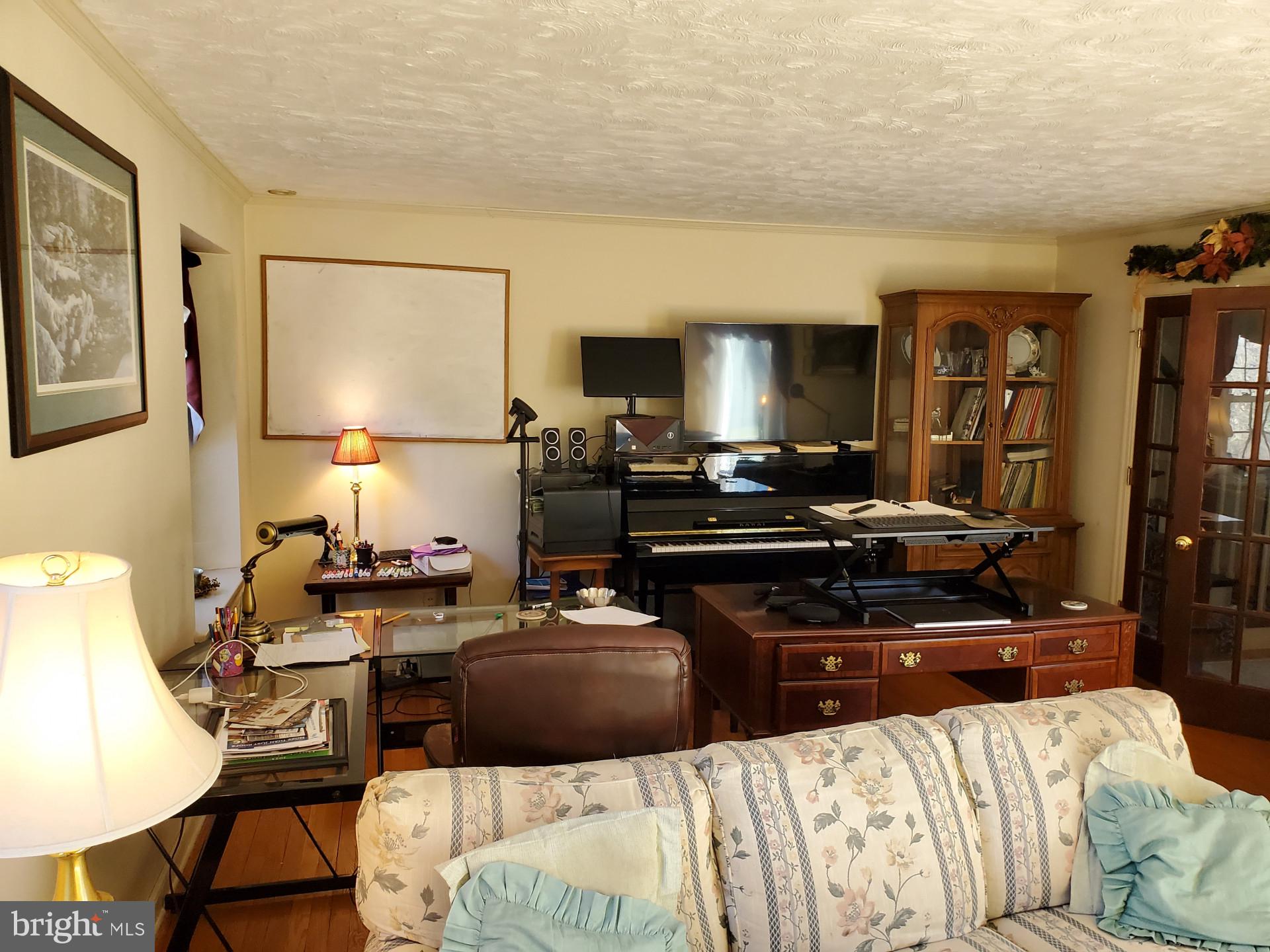 1003 Oak Street Akron, PA 17501 - Photo 7 of 82
