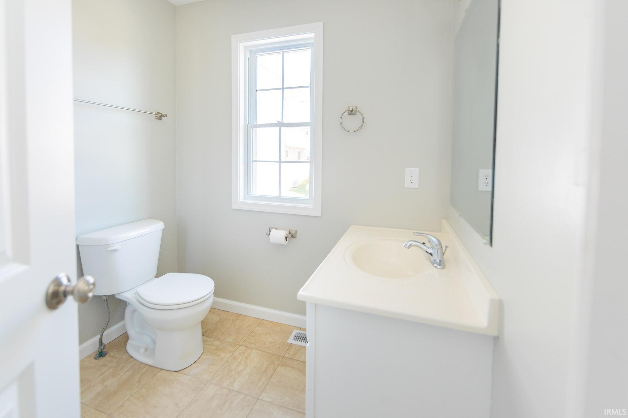 2587 South Flat Rock Road Bloomington, IN 47403 - Photo 15 of 22 Gallery Image 15