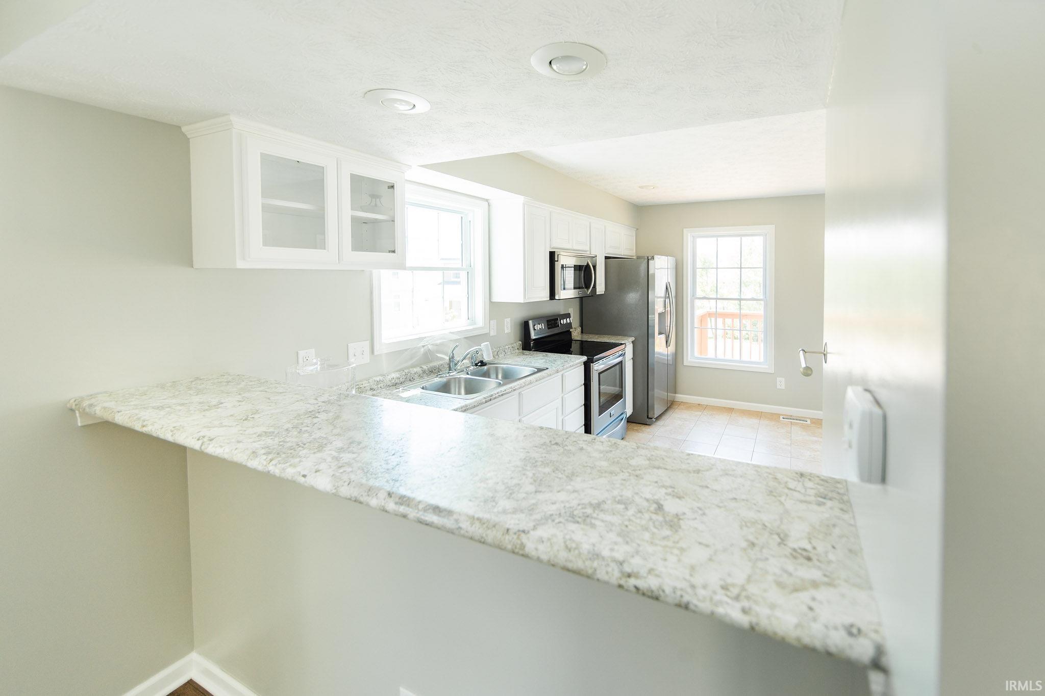 2587 South Flat Rock Road Bloomington, IN 47403 - Photo 5 of 22 Gallery Image 5