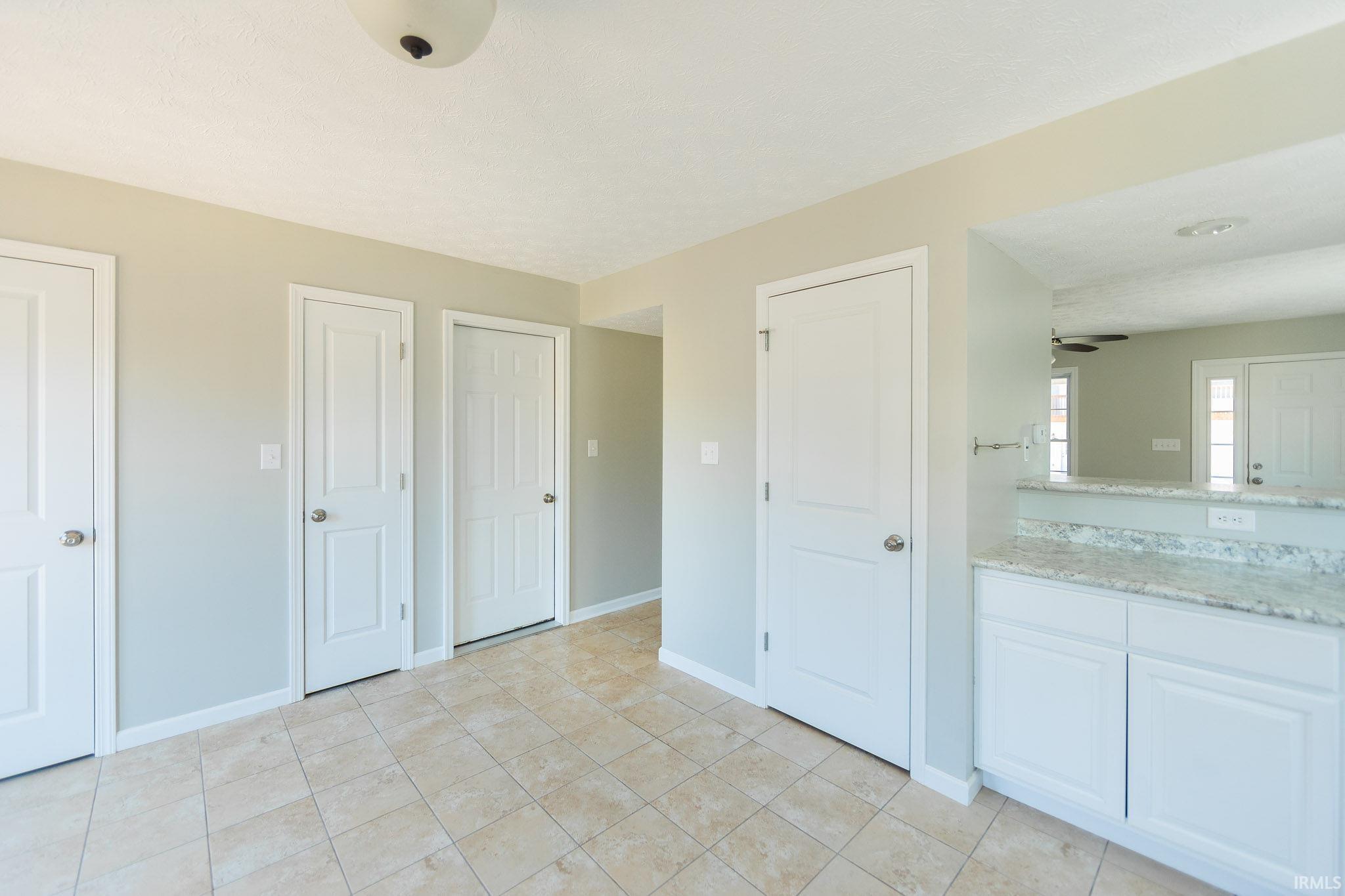 2587 South Flat Rock Road Bloomington, IN 47403 - Photo 8 of 22 Gallery Image 8