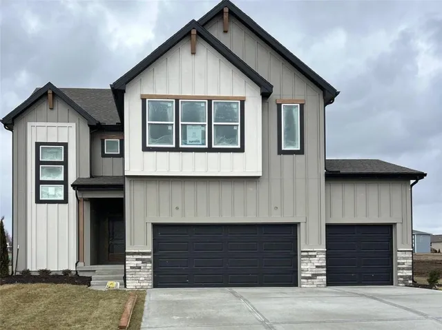 $498,950 | 18180 West 166th Terrace, Olathe, KS 66062