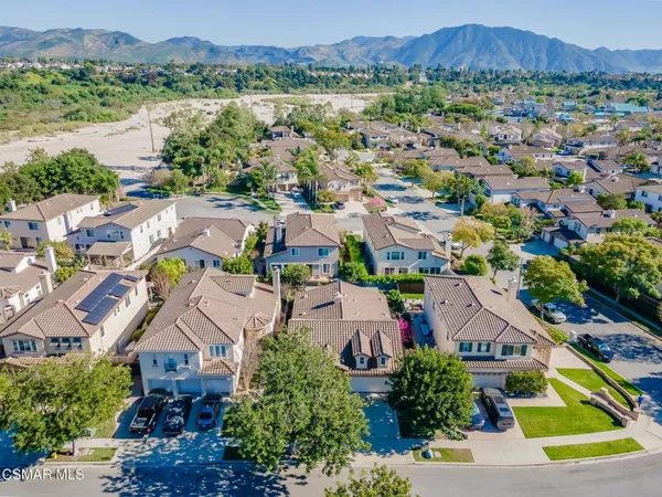 $1,050,000 | 2024 Las Estrellas Court, Camarillo, CA 93012