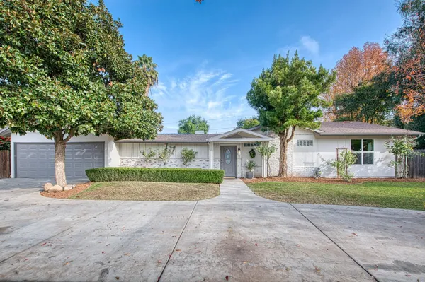$550,000 | 4750 North Palm Avenue, Fresno, CA 93704