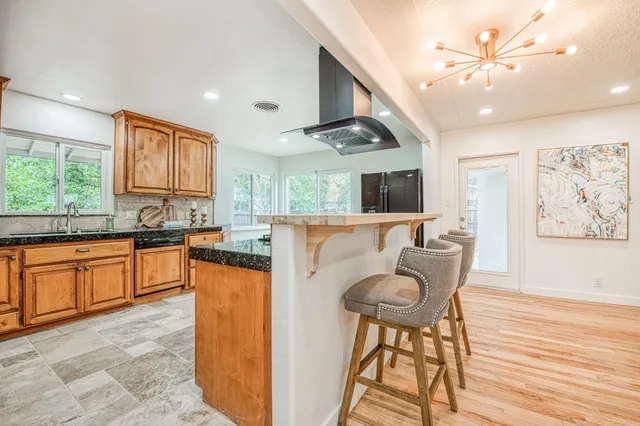 $650,000 | 4750 North Palm Avenue, Fresno, CA 93704