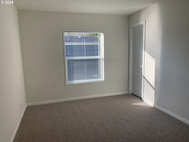 $174,650 | 69127 Wildwood Drive, Unit 43, North Bend, OR 97459