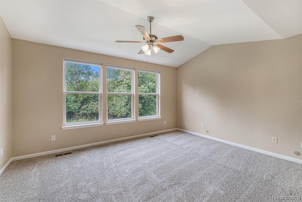 902 Deer Valley Road Holly, MI 48442 - Photo 15 of 30