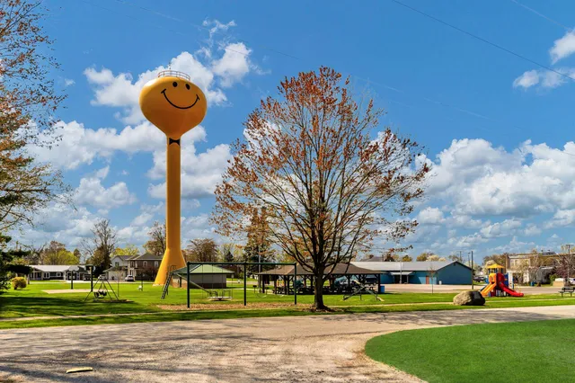 $164,900 | 124 West Hobart Street, Ashley, IN 46705