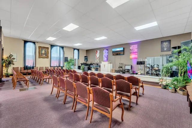 $164,900 | 124 West Hobart Street, Ashley, IN 46705