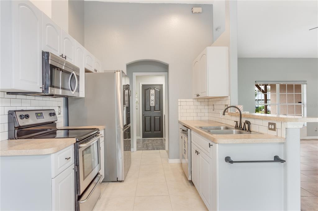 2749 Maximo Road North Port, FL 34286 - Photo 13 of 42