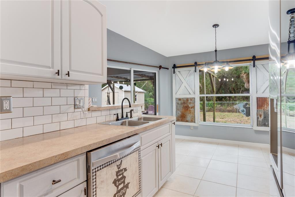 2749 Maximo Road North Port, FL 34286 - Photo 17 of 42