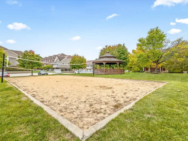 $332,500 | 1969 Oxley Circle, Unit 1969, Naperville, IL 60563